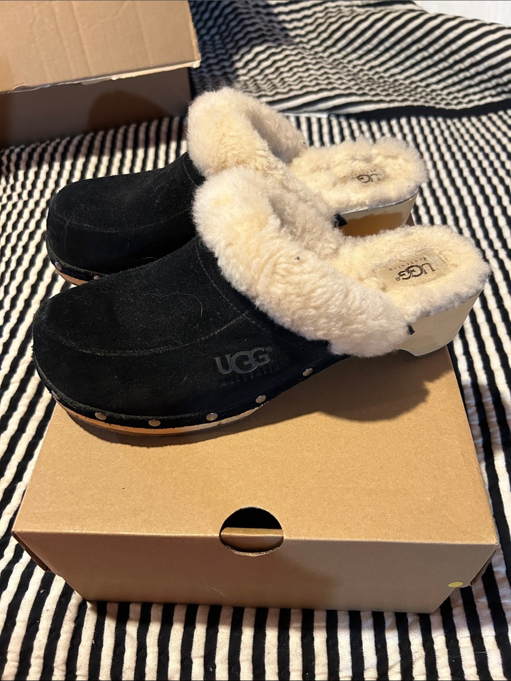 UGG Women’s Black Suede Shearling Clog with Cream Fur Trim